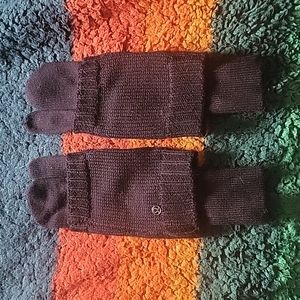 Lululemon knitted mittens Brand New